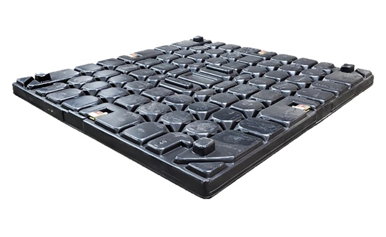Used Robinson 45" x 48" x 6" Thermoformed Lid